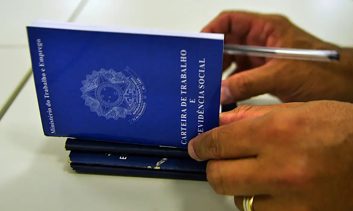 Lote complementar do abono salarial começa a ser pago nesta quinta