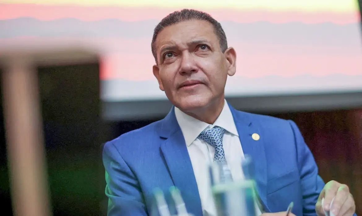 TSE não participa de mudança de locais de votação, diz Nunes Marques